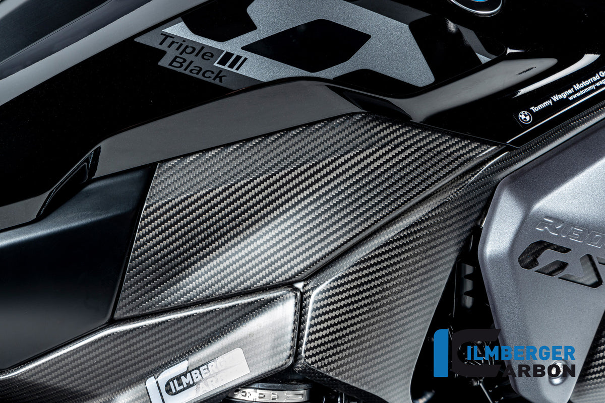 CACHE RÉSERVOIR INFÉRIEUR DROIT (PARTIE HAUTE) CARBONE BMW R1300GS